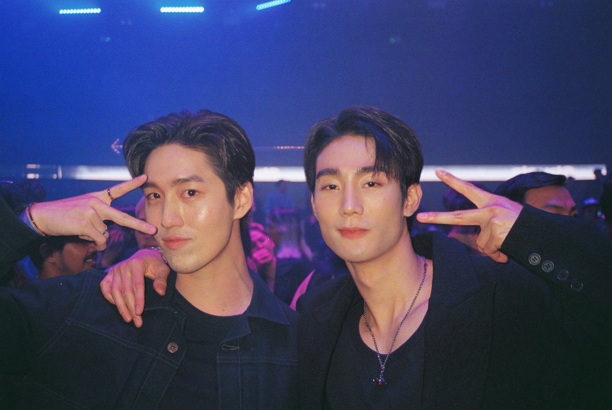 fforcejs's tweet photo. About last night ✨ https://t.co/j2I63e8mzH