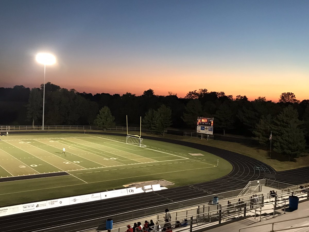 RealtorDanB's tweet photo. HS soccer night in Lexington https://t.co/4btet1AS7z