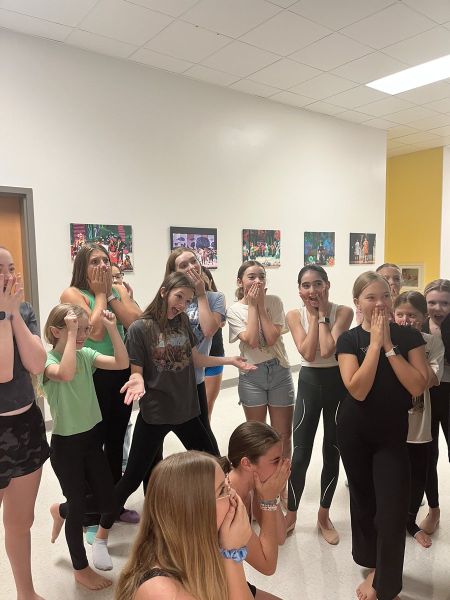 AFMS-Dance tweet media