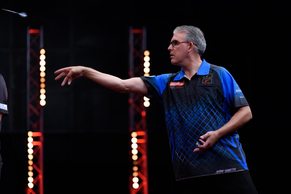 OfficialPDC's tweet photo. NINE-DARTER! 🎯

What a moment for Jeff Smith, who produces his first career nine-darter in the PDC to wrap up a 6-4 success against Ross Montgomery in round one!

👉 https://t.co/ozkZ1fiKCW
📺 https://t.co/YyBPPwoMK8 https://t.co/2Jol4pSE36