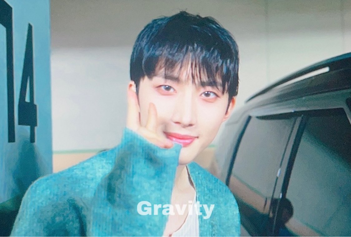 gravity_0828's tweet photo. 230927 오늘의 후타냥도 짱 고생 많았어♡

#이회��� #LEEHOETAEK #후이 #HUI 
#펜타곤 #PENTAGON https://t.co/yjWtZqKScF