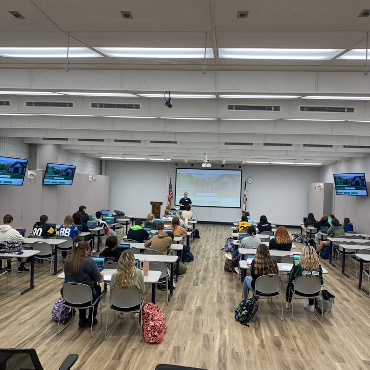 SpringValleyHS_'s tweet image. CTE students attend a resume writing workshop with Jeb Dickerson from Marshall University&apos;s Office of Career Education. The students are learning all the strategies of crafting powerful resumes and cover letters.