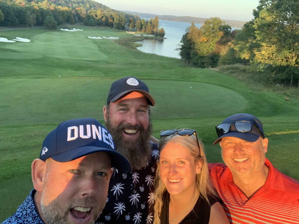 Alex_Allturf's tweet photo. Fantastic event the @OntarioGSA @CgoodmanChris and @andrewnieder put on! Thanks to @greensgurl as well for allowing us out ❤️ So happy I could be apart of it!! Can’t wait for next years!! https://t.co/slW0hoWFZk