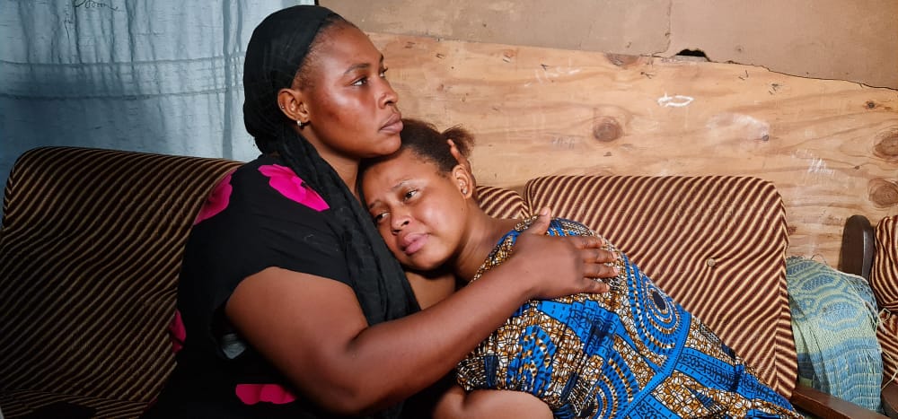 davstudios's tweet photo. #DynamicAudiovisualStudio
How many cases of rape and domestic violence have we heard of? How much more is being kept as a secret for religious, traditional or family reasons?
We need to speak up and fight such violence against women and girls.
#EndViolenceagainstwomenandgirls https://t.co/i1qu4fwO7V