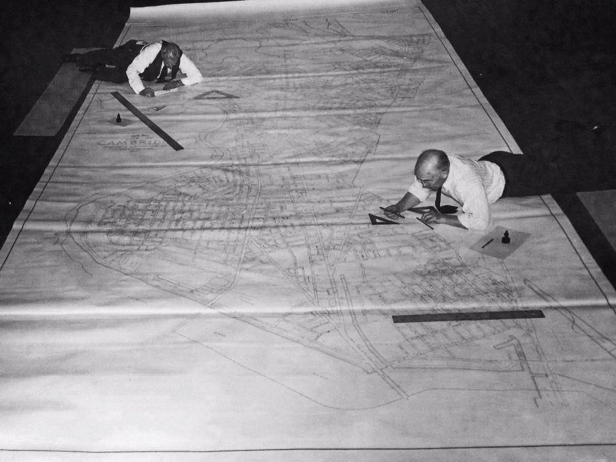 Working with rulers and ink on an electrical system map of Cambridge, 1950. 
#architecture #archinerds