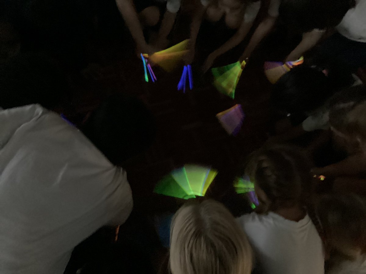 BollinPrim2G's tweet photo. Another fantastic dance lesson. We used our bodies to create different mini beast movements - this time with glow sticks! https://t.co/kOdXUC6viY