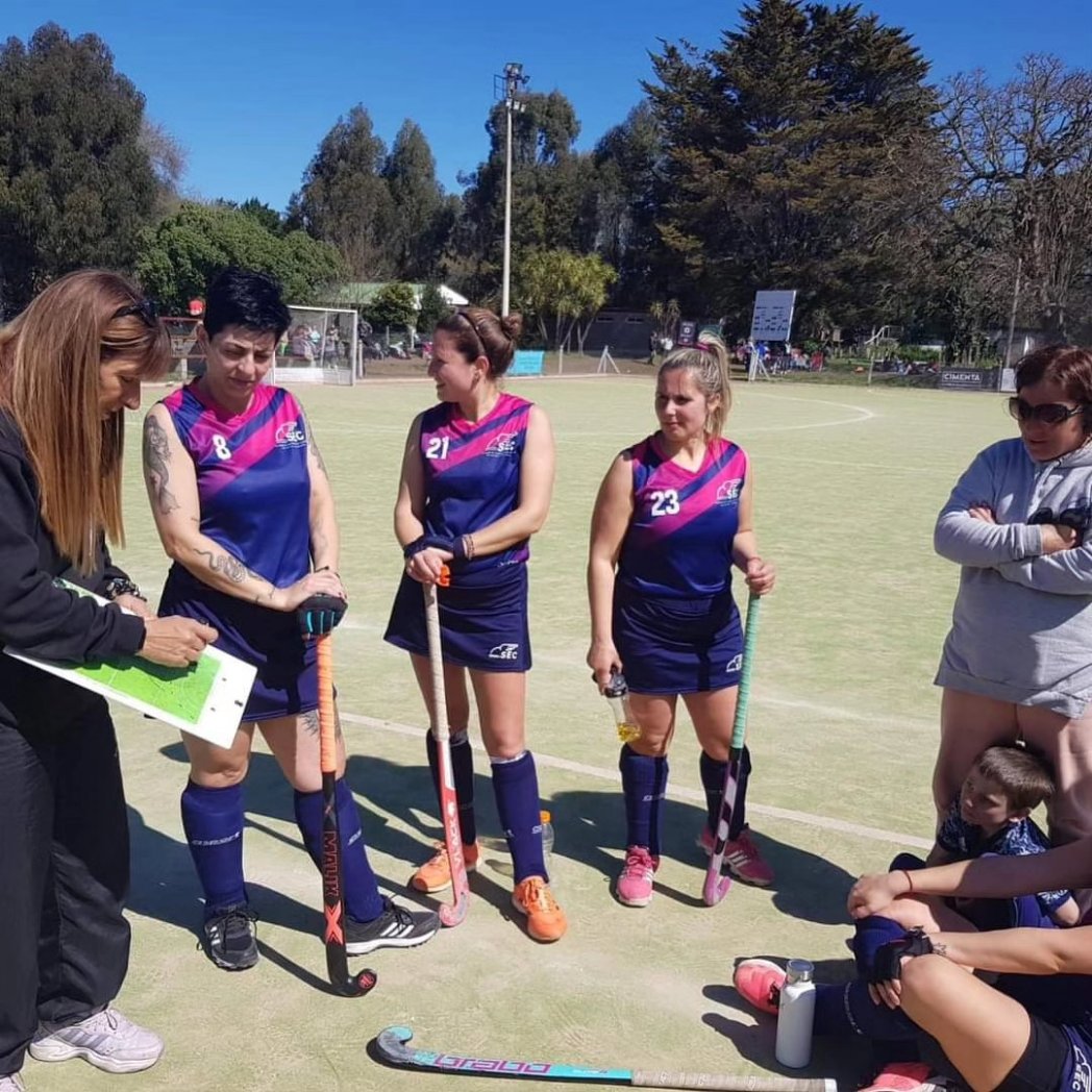 SECZAcomercio's tweet photo. El domingo 24 de septiembre, las chicas de hockey jugaron el Torneo CUDS y ganaron sus dos partidos!!!
¡¡¡Vamos por más!!! Felicitaciones
Sec -bigua 1 a 0
Sec-talleres 1 a 0
Un sindicato de cercanía 💙
#SecretariaGeneral #SecretariaDeDeportes #Secza https://t.co/ODdeGcScnk