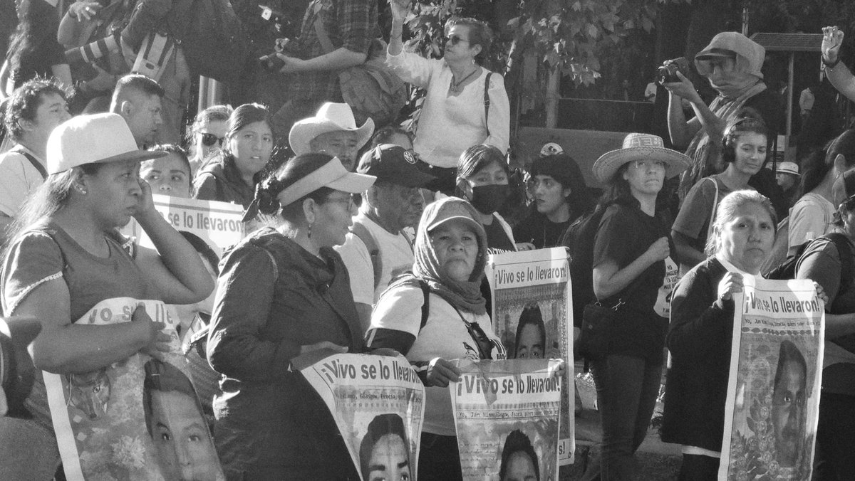 cuentaMBien's tweet photo. 9 años de dolor
#Ayotzinapa9anos 
#NosFaltan43 
#FueElEstado 
#26DeSeptiembre https://t.co/68y4yS83Xb