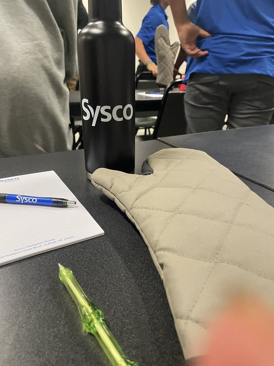 When arrive to your field trip at Sysco and find out your cooking lunch for some VA Senators! <a href="/KempsAcademy/">𝕂𝕖𝕞𝕡𝕤𝔸𝕔𝕒𝕕𝕖𝕞𝕪</a> <a href="/KHS_Chiefs/">Kempsville Chiefs</a>