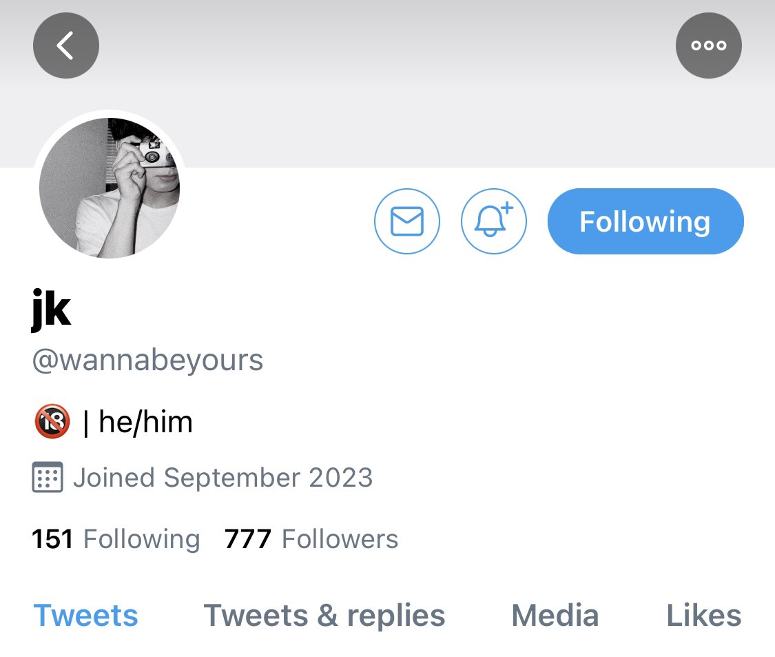 JuyaYunjin's tweet photo. taekook au 🔞
—————
𝐒𝐭𝐫𝐚𝐧𝐠𝐞𝐫

hanya tentang mereka yang saling memuaskan satu sama lain lewat virtual https://t.co/JJnb7bGkJ9
