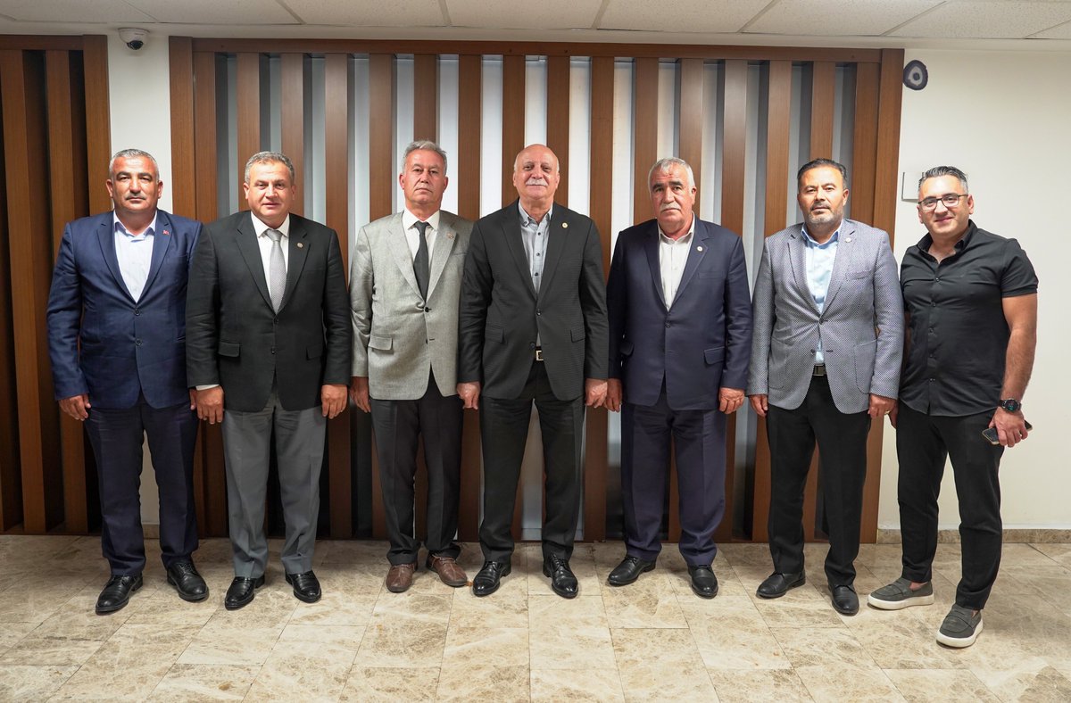 semsibayraktar's tweet photo. Gaziantep Ziraat Odaları Başkanları nezaket ziyaretinde bulundu. Nazik ziyaretleri için teşekkür ediyorum. https://t.co/WL9DJRrS1k
