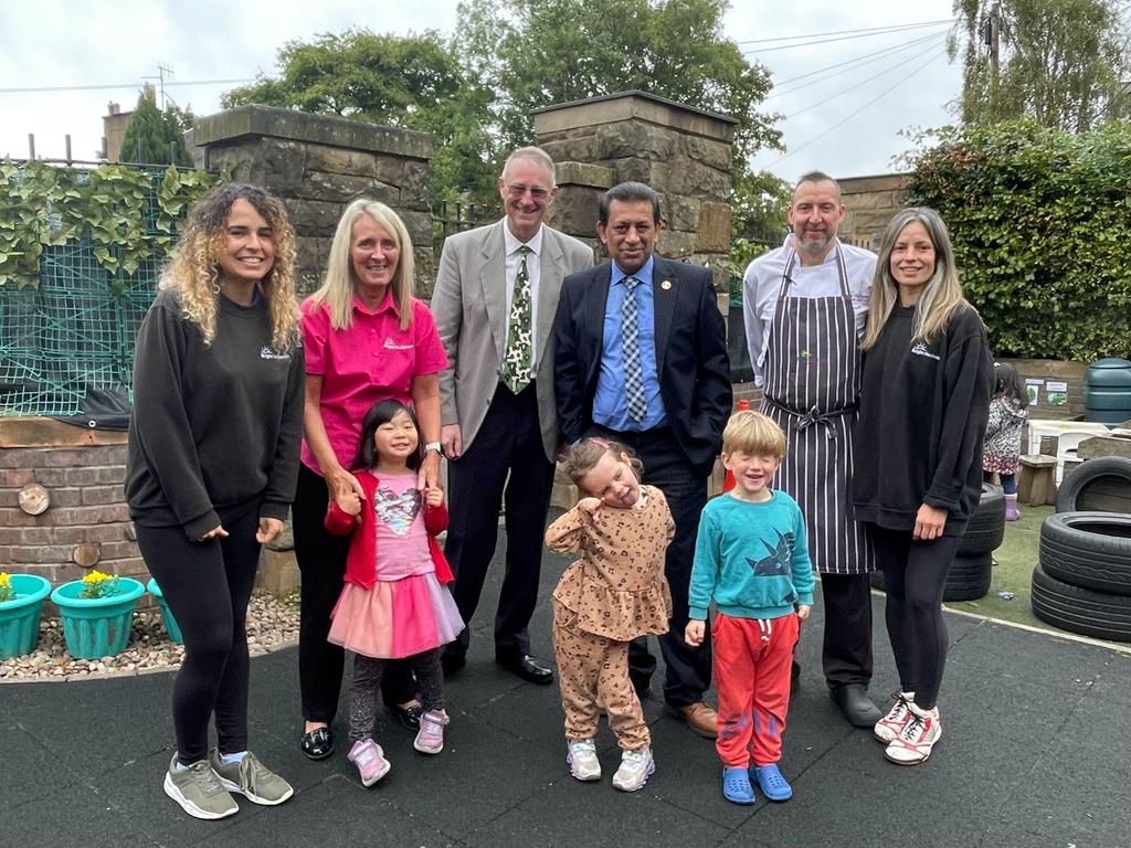 Great to be at Elsie Inglis Nursery to meet some of my youngest constituents! Delighted to see pupils enjoying milk, especially on #WorldSchoolMilkDay2023. We must do more to make sure all children can access healthy, nutritious milk when at school. @SchoolMilkAll