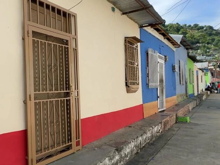 #Trujillo | La #GMBNBT prosigue con la dignificación de comunidades, esta vez en el Sec. Calle 16, Pquia. Mercedes Díaz, Mcpio. Valera. @NicolasMaduro @delcyrodriguezv @GRaulparedes @Gerardo4fPsuv #ElEsequiboNoEsColonia #SomosEficienciaTricolor