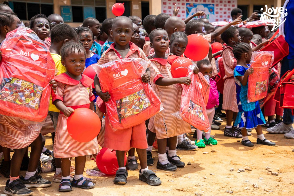 itelNigeria's tweet photo. Tomorrow’s leaders are made today, and we are lending a helping hand with our ‘Love Always On’ initiative.
Swipe to see the love at Aina Memorial School and Meidan Nursery and Primary School, Mile 12, Lagos.
#LoveAlwaysOn
#BackToSchoolWithitel https://t.co/OvEICOsoCK