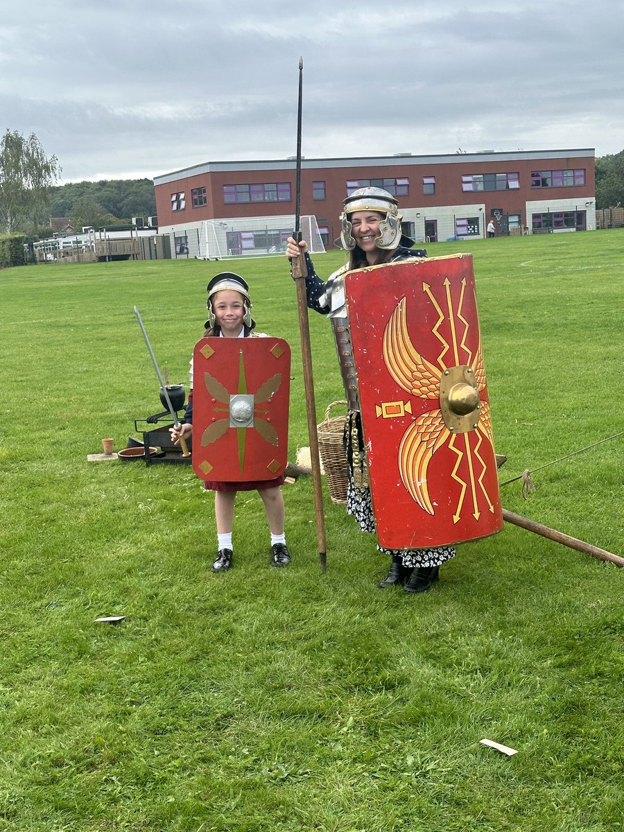 Candleby Lane tweet media