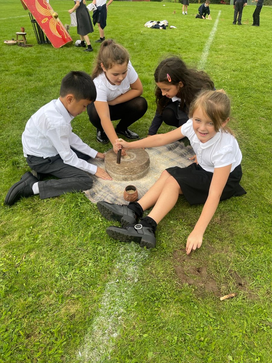 Candleby Lane tweet media