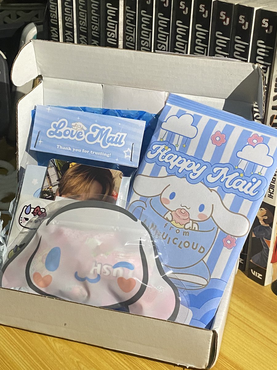 selflesscheol's tweet photo. Happy Mail !!! 💌🔔 || #izzyyproofs @izzycarteu
Hello Izzy! Your packaging is so adorable talaga huhu Cinnamonroll overload! 💙🥹 btw, SoonWonHui is home naa thank you so much!! I really appreciate everything you put here! Sobrang cute talaga 😂💙 thank you! Till next time! 🫡 https://t.co/BXOVmOimSn