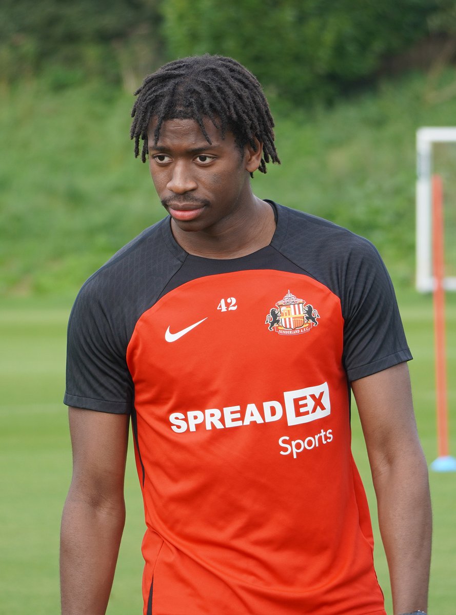 Grafting back to full tilt 💯

✊ Keep at it, Aji! 

#SAFC | <a href="/AjiAlese/">Aji Alese</a>