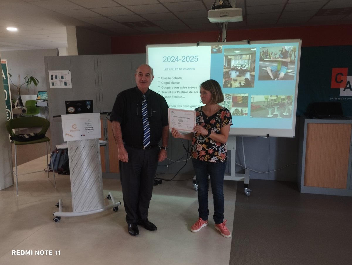 #NEFLE| Améliorer la réussite, le bien-être des élèves et réduire les inégalités➡️objectif du dispositif NEFLE. En Charente, 15 premiers dossiers ont été validés [ 290 859 €] . Auj, cérémonie de remise des attestations d’attribution de financement présidée par le @dasen16.👏