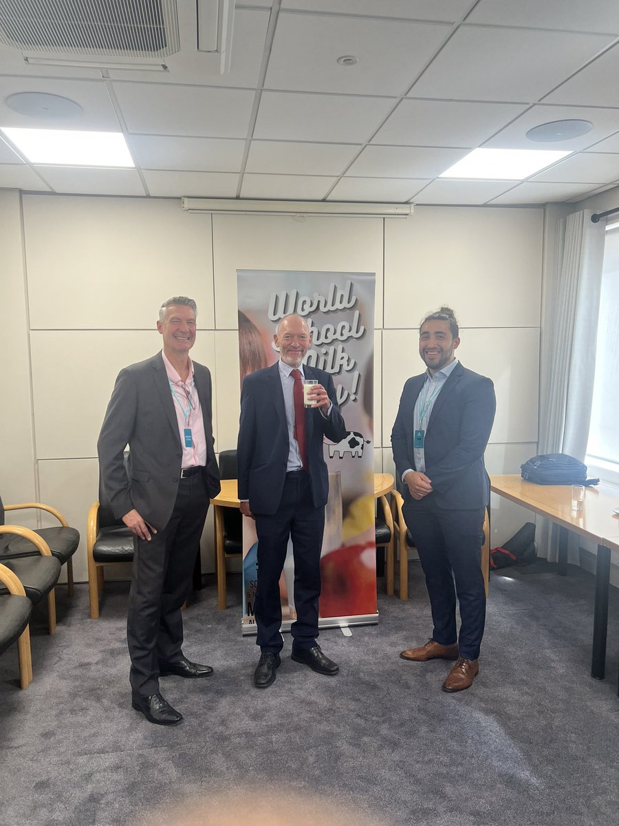 JGriffithsLab's tweet photo. Today is World School Milk Day, to celebrate this vital day, I met with the @SchoolMilkAll in the @SeneddCymru to discuss how the School Milk Scheme is vital in providing children across the UK with essential nutritious milk helping them develop healthy teeth and bones. https://t.co/uSFmXY8JxF