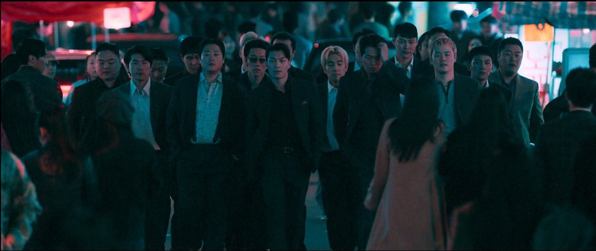 bbigkachu's tweet photo. The Worst of Evil ซีรีส์แนวมาเฟียเกาหลีไม่อยากสปอยเยอะ แต่อยากให้ไปดูเอง เนื้อเรื่องสนุกมากไม่ต้องพูดถึงเรื่อง ภาพ แสงสี ของซีรีส์เลยจัดเต็มสุดๆ ฉากแอคชั่นดีงาม!! ยิ่งตอนสู้กันนะสมจริงโคตรๆ สนุกตั้งแต่ตอนแรกเลย แต่ที่พีคคือภรรยาของพัคจุนโมเคยมีความสัมพันธ์ที่ซับซ้อนกับจองกีชอลมาก่อน มันเลยทำให้เนื้อเรื่องสนุกขึ้นไปอี๊กกกก สตรีมได้บน Disney+ Hotstar ตอนนี้มาทั้งหมด 3 EP นะ

#เท่ดุทะลุกังนัม #DisneyPlusHotstarTH #TheWorstofEvil