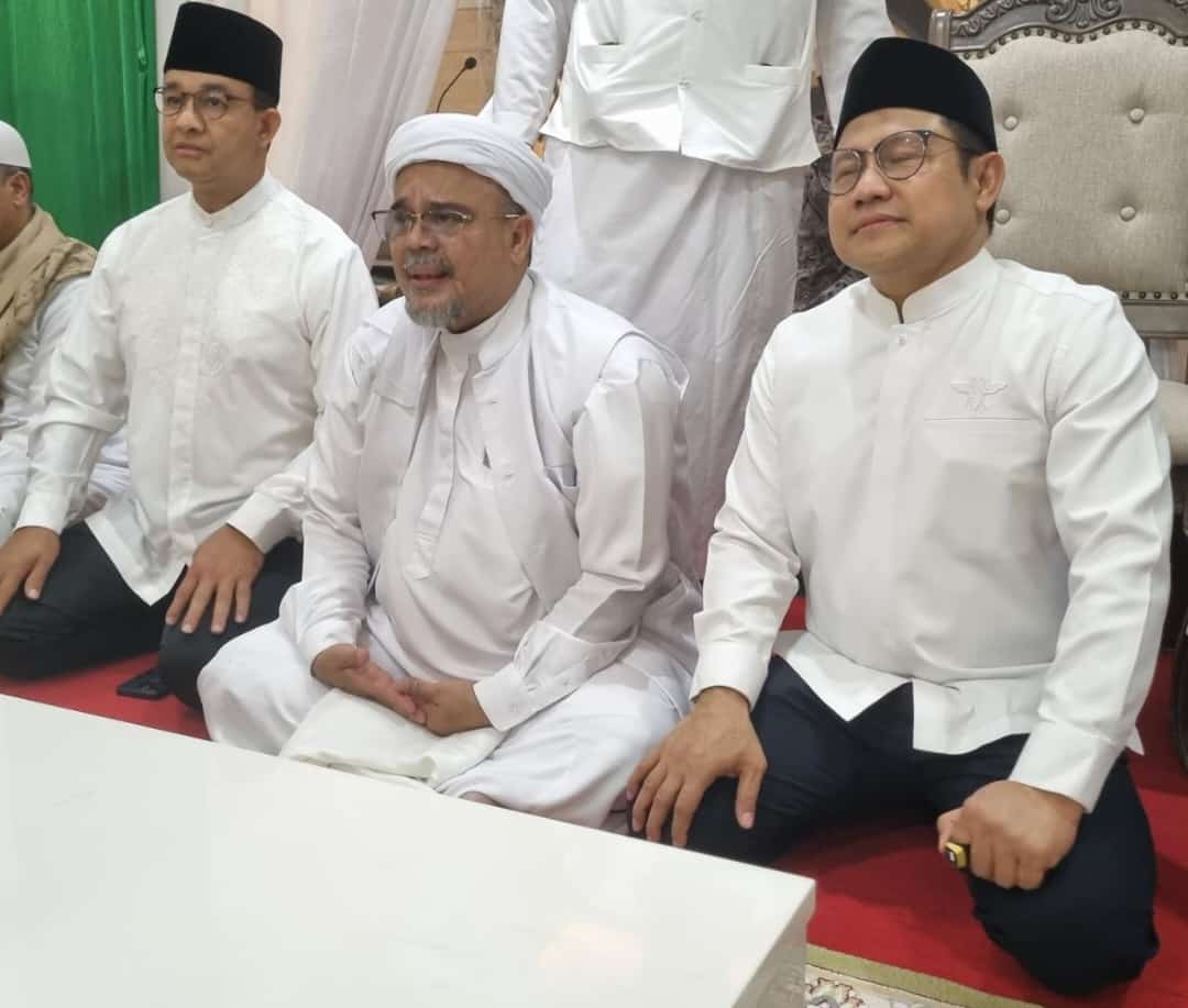 seeksixsuck's tweet photo. Alhamdulillah sebarisan https://t.co/etm0g8AAQc