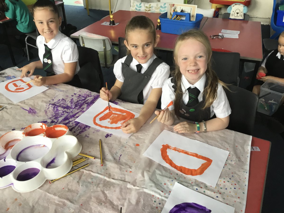 MissLSStewart's tweet photo. Room 6 enjoyed learning about creatures that live under the sea. @LawmuirPS https://t.co/QcwJTvrLqy