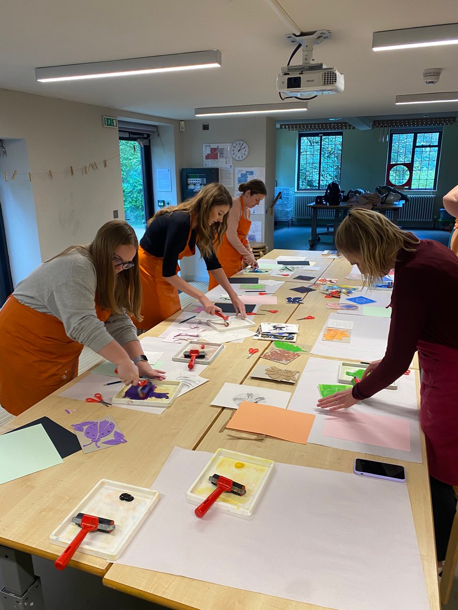 This week teachers from across Surrey joined us at @WattsGallery  to absorb themselves in creativity and learn a few printmaking skills along the way. Huge thanks to @HannahPaintbox for leading a fantastic session and Watts Gallery for hosting us. 🎨