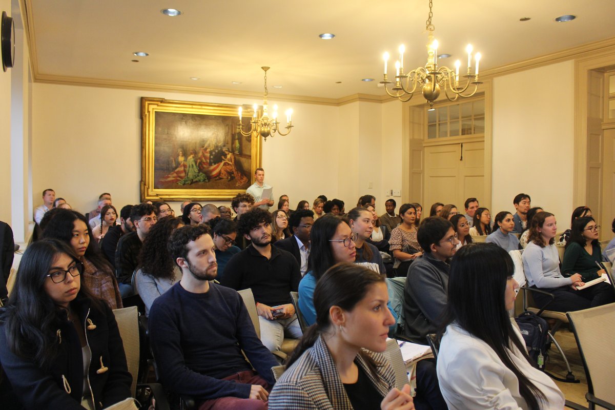 Last night, the McCourt School was pleased to host a lecture on improving income and wellbeing for low-income households with @deankarlan, founder of Innovations for @poverty_action, director of the @NU_GPRL at @NorthwesternU and current chief economist at @USAID. Great event 👏