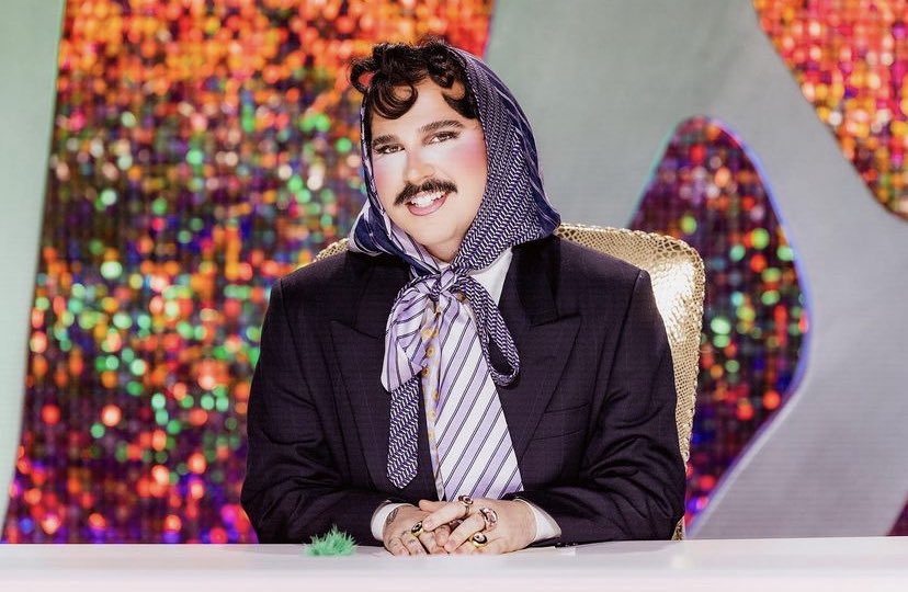 Kcinhu_'s tweet photo. #DragRaceBrasil só ponto positivo pro episódio de hoje. Tá sensacional.
@gragqueen você tá impecável.
Não tinha como você não ser nossa host.
Ponto positivo pra #EsseMenino como jurado. Eu amei o time dele com as piadas e as colocações julgando as queens. 😍 https://t.co/Kyo4Jqdtb7