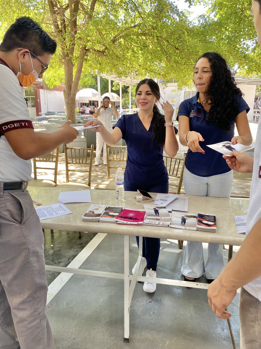 capalosmochis's tweet photo. Secretaria de Salud zona norte a través del programa de FOMALASA, Fomento a la Salud, en coordinación con CBTis 43 fué sede de inauguración del “Día Nacional para la Prevención del Embarazo en Adolescentes”, contando con la participación de UNEME CECOSAMA unidad Los Mochis. https://t.co/muPuJCn0Ym