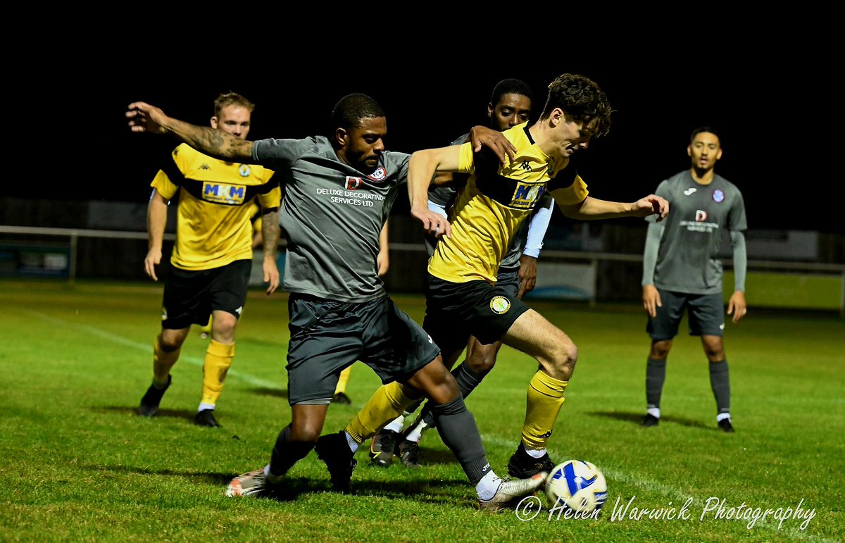 Helen Warwick tweet media