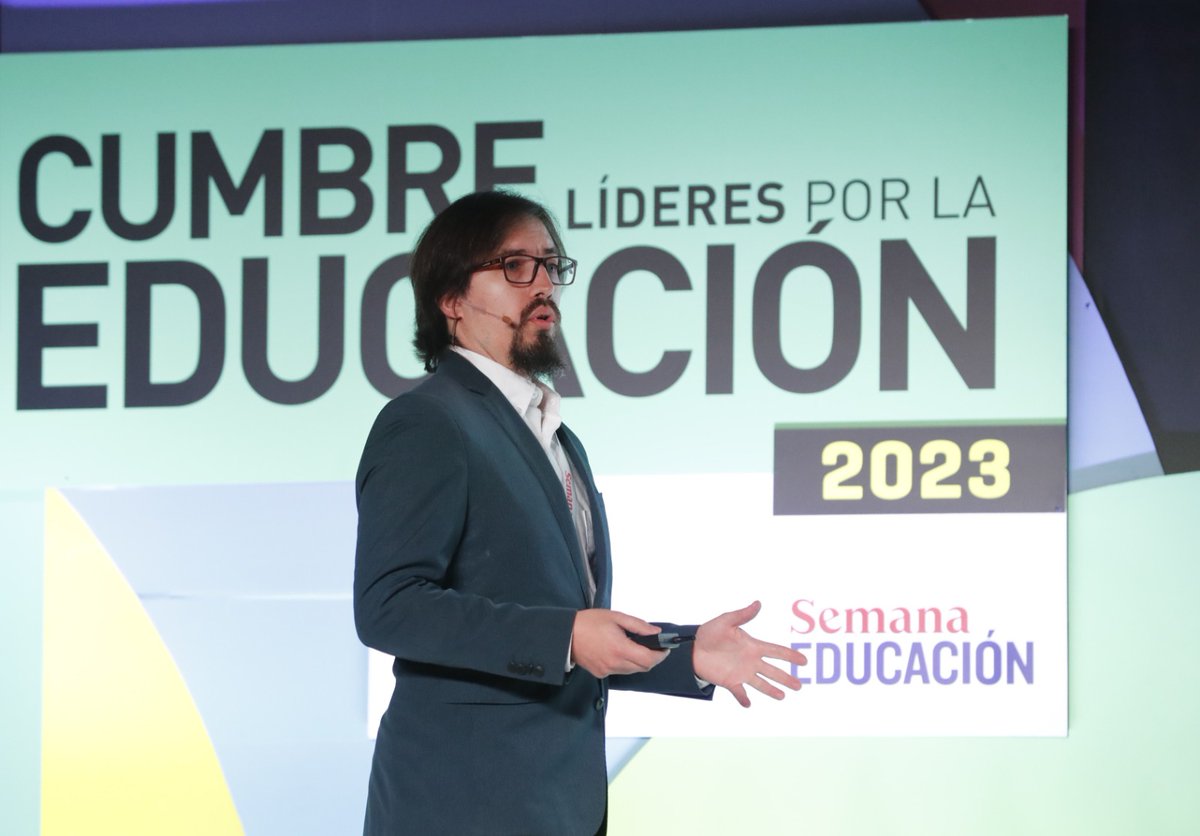 RevistaSemana's tweet photo. #CLE2023 I Para la UNESCO los grandes desafíos de América Latina en educación son: resiliencia educativa, acceso, contenidos innovadores, más docentes, educación digital, aprendizajes significativos y más recursos.
#LaEducaciónTransforma https://t.co/anmJ2ic6fv https://t.co/FVBVQE7OEP