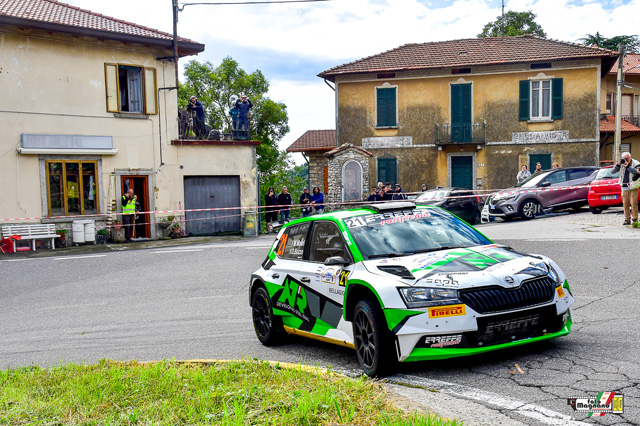 mattiperlecors1's tweet photo. ERREFFE RALLY TEAM: UN WEEKEND CON PIÙ LUCI CHE OMBRE
https://t.co/SRqS0slVVR
#mattiperlecorse #automobilismo #motorsport #auto #cars #race #motori #automobili #driver #trentin #rally #rallies #CRZ #rallycomo #rallyportadelgargano https://t.co/bfO8rt3DSn