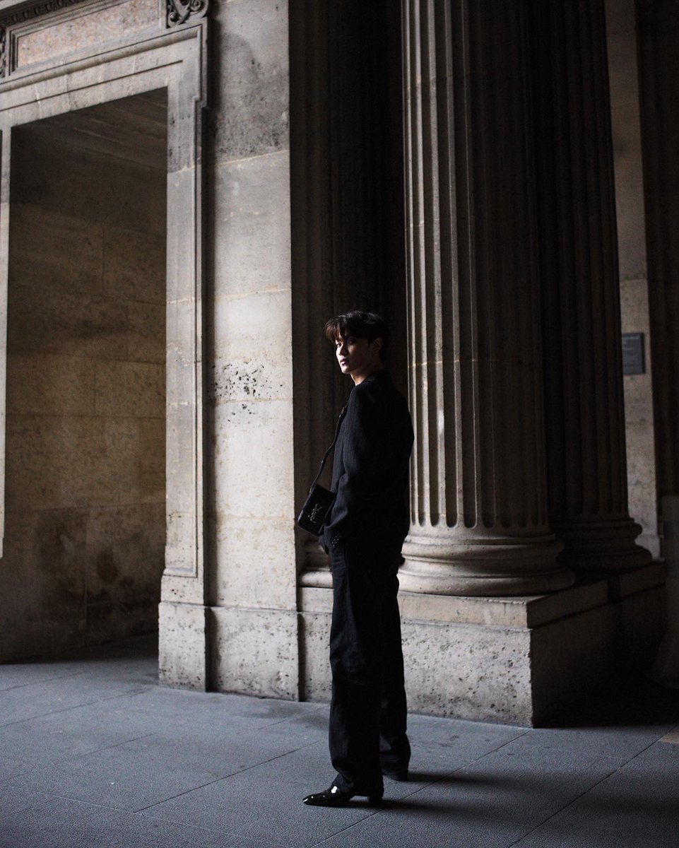 ChenRcj's tweet photo. 🖤🇫🇷 https://t.co/YzpxXBIdx9