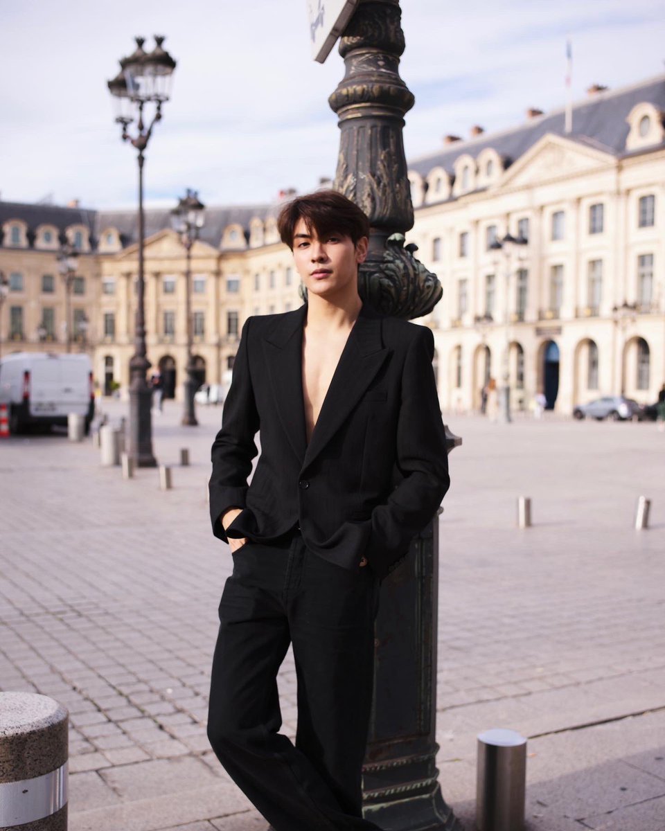 ChenRcj's tweet photo. 🖤🇫🇷 https://t.co/YzpxXBIdx9