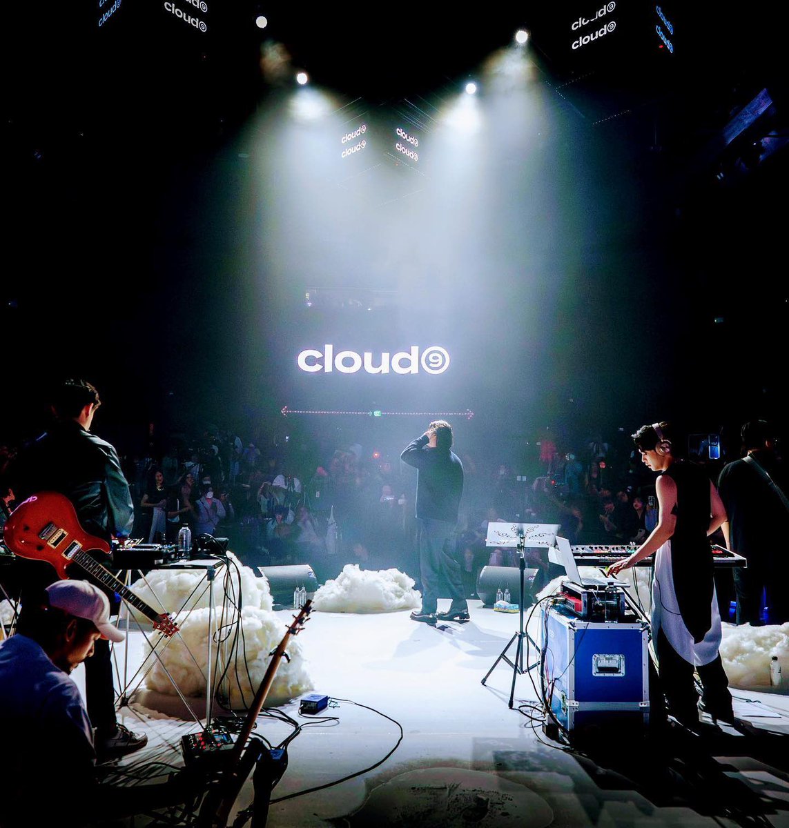 __opywpy__'s tweet photo. cr. aimzillow 

#Cloud9EntGrandOpeningParty
#Cloud9Ent 
#bbrightvc https://t.co/XTbqp9oSaO
