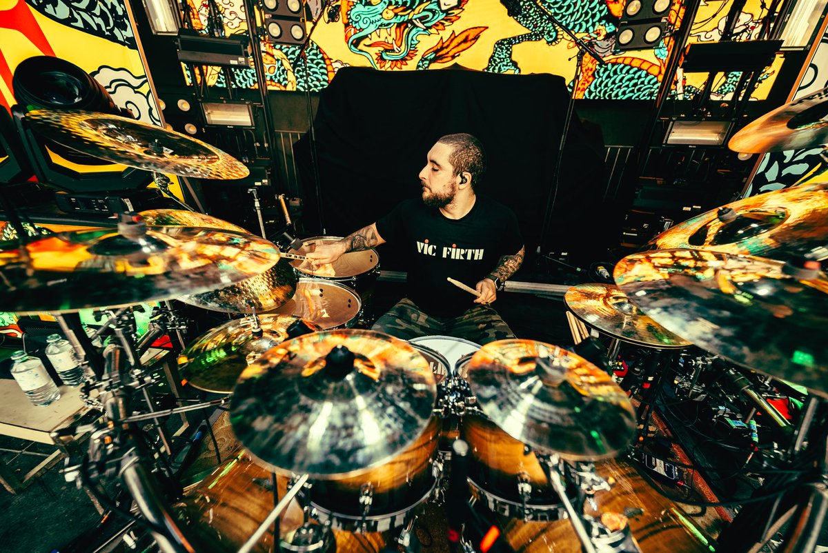 Tour has officially wrapped up and starting next week I will be opening virtual drum lessons back up. Please email me at alexbentlessons@gmail.com to book🤘