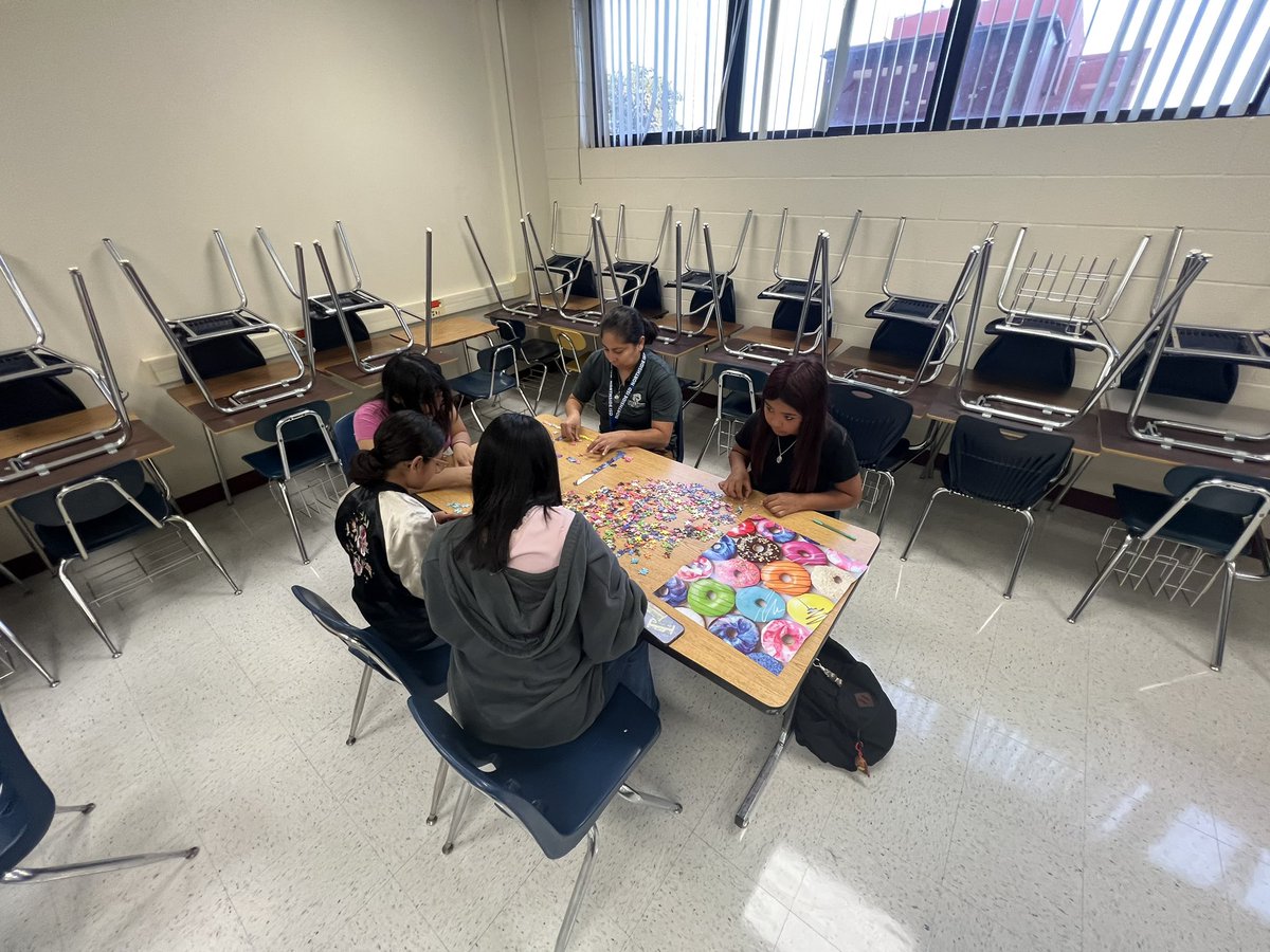 Pamela Watson tweet media