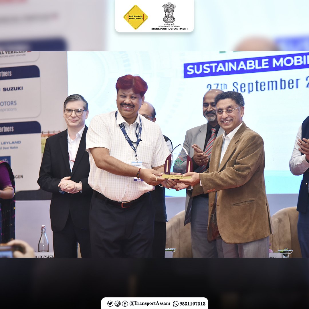 TransportAssam's tweet photo. Some snapshots of the 'Road Safety Warrior Award' handover during the SAFE Technology Workshop 2023.
.
.
#SafeTechnology #roadsafetywarrior #saferoadssafeindia #technologyworkshop
.
.
@assampolice @gpsinghips @gaurav9881 https://t.co/n8AlgkxiKO