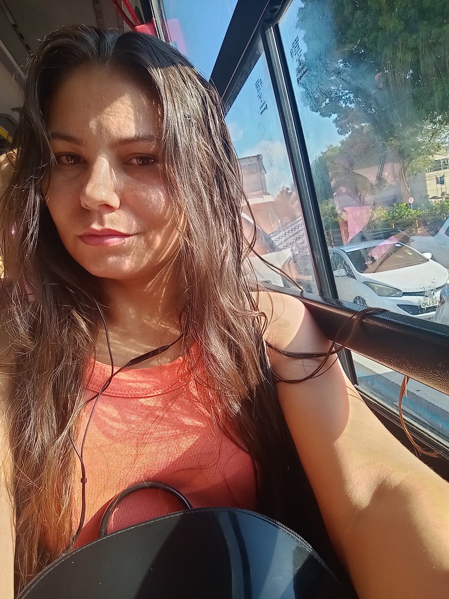 NevesEliedna's tweet photo. Mais um dia no busão 🚦🚍
#Maceio https://t.co/p8DNCPlXpu