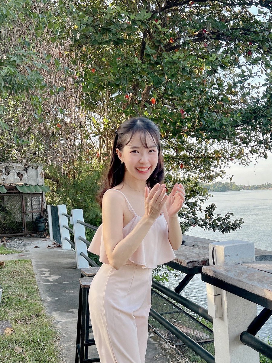 joojeeworld's tweet photo. 🎨 Artist vs Art 🐰🌸 https://t.co/CHVnY8AkEt