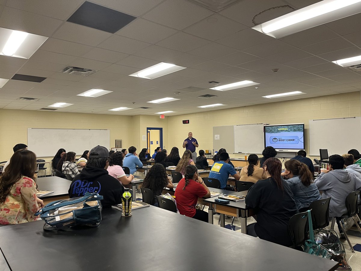 Our Seniors are ready to gain some test strategies from MateryPrep ACT Bootcamp.  Go Trojans! 💙💛 #CCISDproud #MoodyStrong #CollegeReady @CCMoodyHS @EAV1977 @AdvancedCcisd