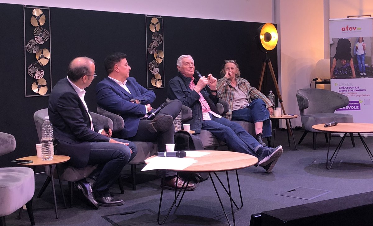 Afev (@afevfrance) on Twitter photo 3ème table ronde #JRES, part 1
Écoles, bibliothèques, territoires : quelles alliances pour la #lecture ?, avec Serge Boimare, <a href="/emmanuel_ethis/">Emmanuel Ethis</a>, <a href="/davidenkoff/">davidenkoff</a> et Marie Desplechin 🙌 3ème table ronde #JRES, part 1
Écoles, bibliothèques, territoires : quelles alliances pour la #lecture ?, avec Serge Boimare, <a href="/emmanuel_ethis/">Emmanuel Ethis</a>, <a href="/davidenkoff/">davidenkoff</a> et Marie Desplechin 🙌