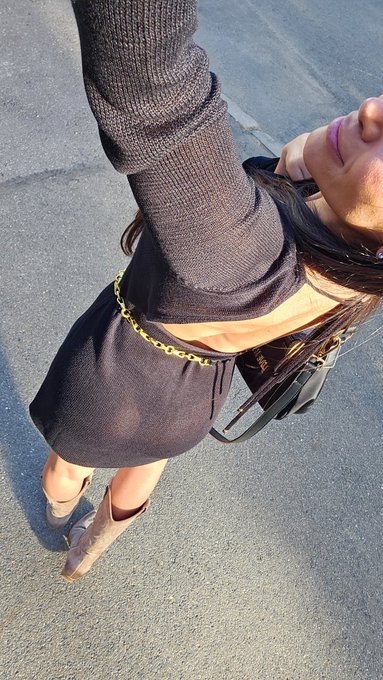 "All the good girls go to hell" B.E. https://t.co/CsJhC53Bs3