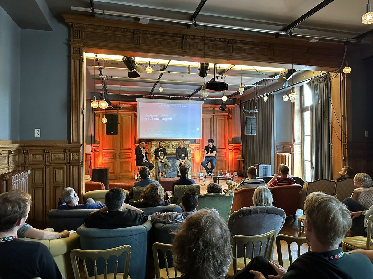 It’s not all hooray and euphoria. A critical view on Web3 in our ‘Web3 Challenged’ panel at the Salon!