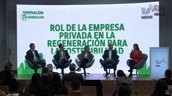 ¿Cuál es el rol de empresa privada en la regeneración para la sostenibilidad? Hoy moderando este interesante panel organizado por <a href="/Nestle/">Nestlé</a> con representantes de la industria. En vivo aquí: youtube.com/watch?v=X8nXvn…