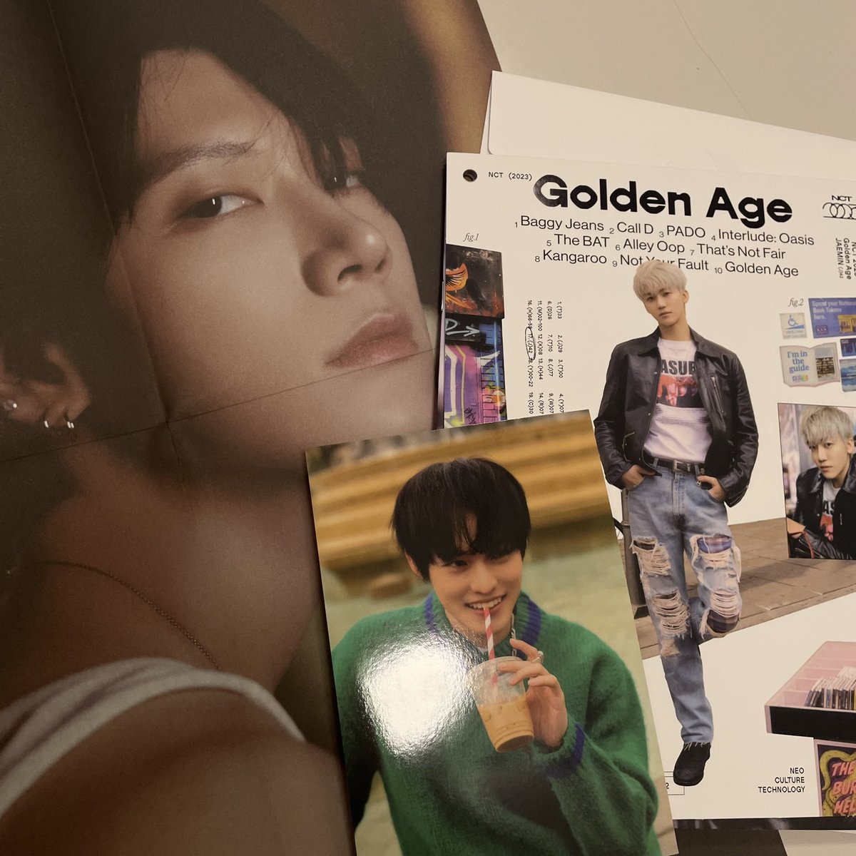 Yan_06077's tweet photo. [🇲🇾WTS] NCT Golden age collecting ver unsealed album

🟢Haechan➕Mark poster➕Haechan postcard
🟢Jaemin➕Ten poster➕Chenle postcard
RM25 each Excluding postage
 #pasarNCTmy #pasarNCT #pasarnct https://t.co/zl3N6K2LZb