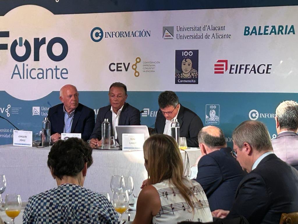 jlayllon tweet media