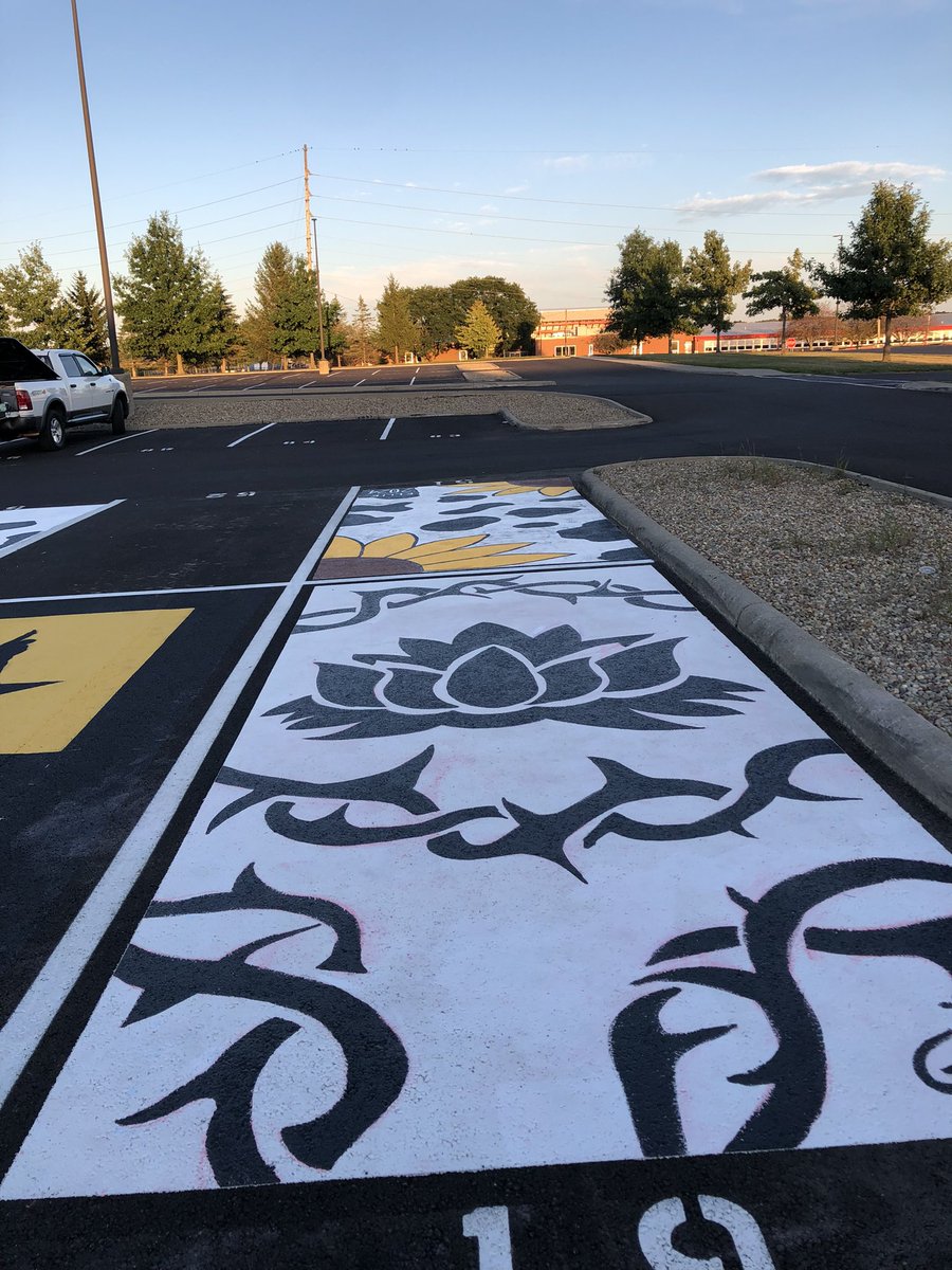SheridanGeneral's tweet photo. More amazing senior parking spots!! https://t.co/h5cigxjND3